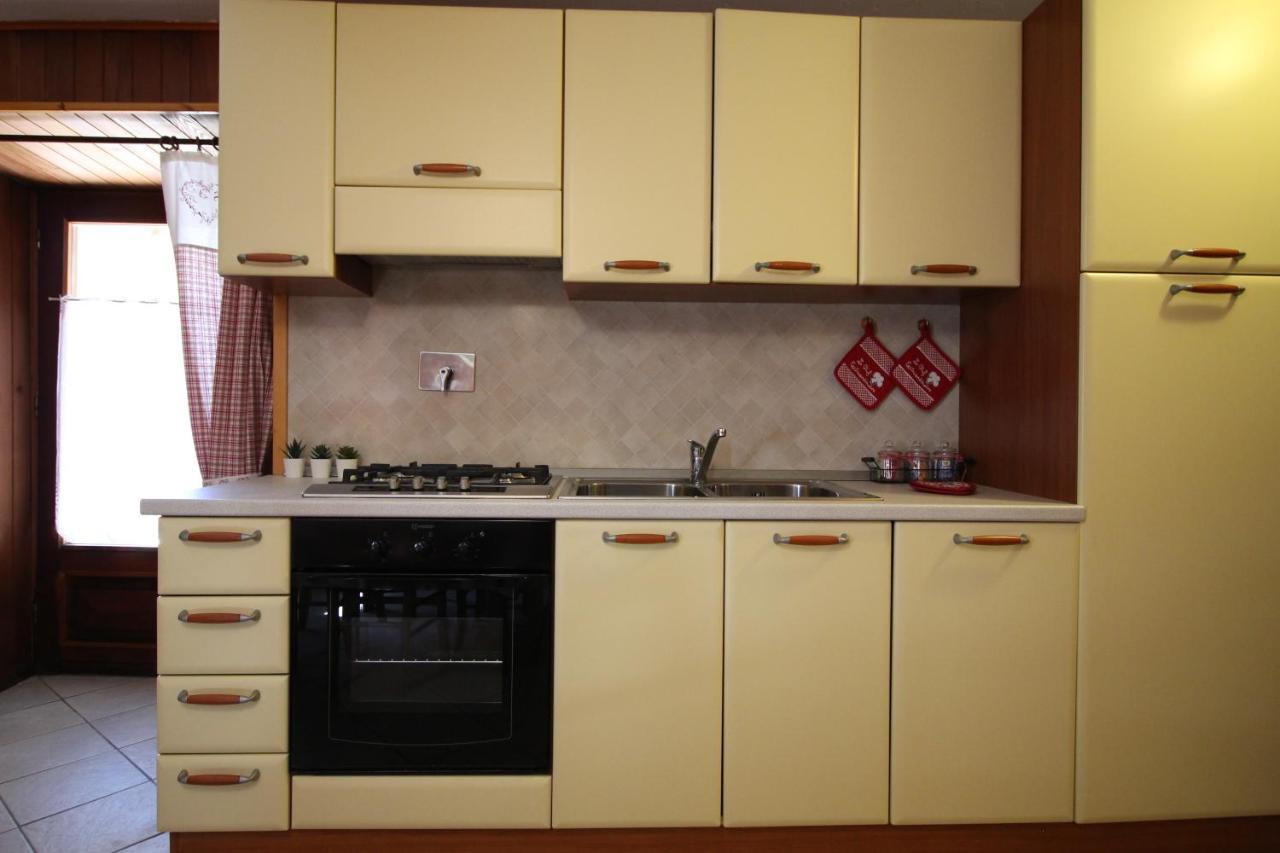 Lo Stambecco Holiday Apartment - Affitti Brevi Italia Brusson Eksteriør billede
